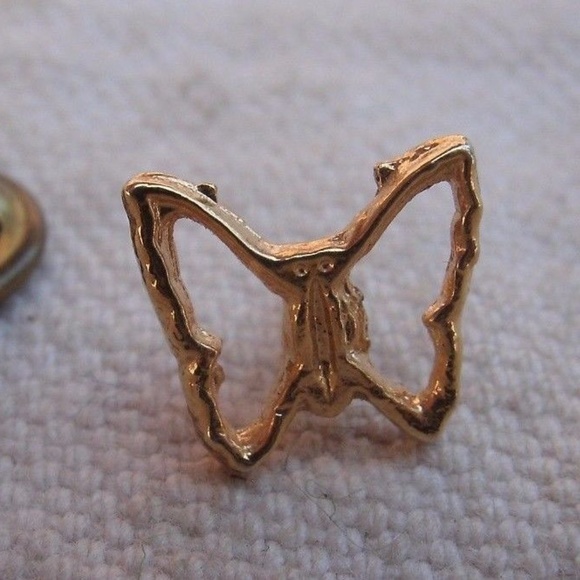 Vintage Goldtone Butterfly Tie Tack Lapel Pin - Picture 5 of 8